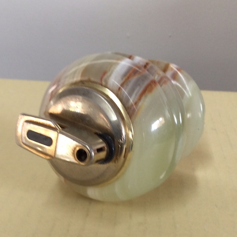 Vintage Stone Table Lighter - Picture 3 of 8